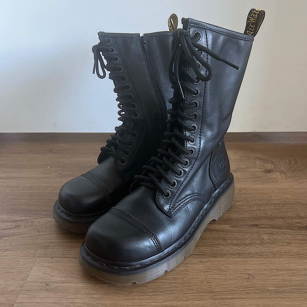 vintage dr. martens MIRANDA boot